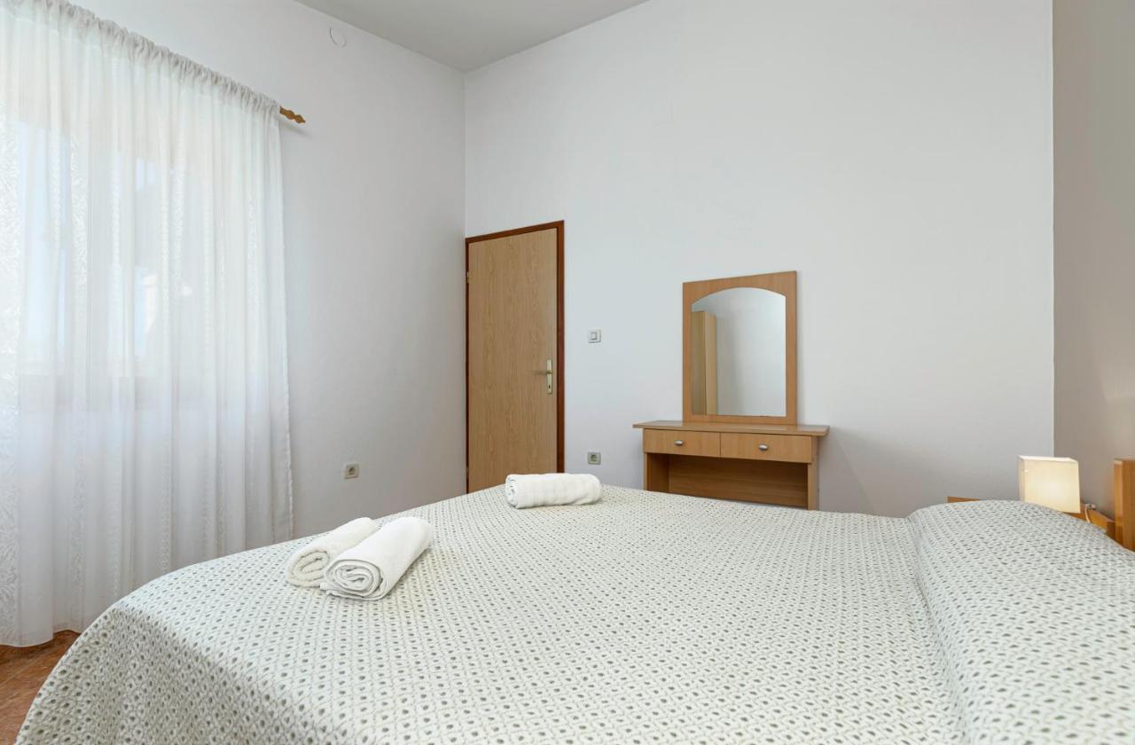 Palmira Apartment โปเรช ภายนอก รูปภาพ